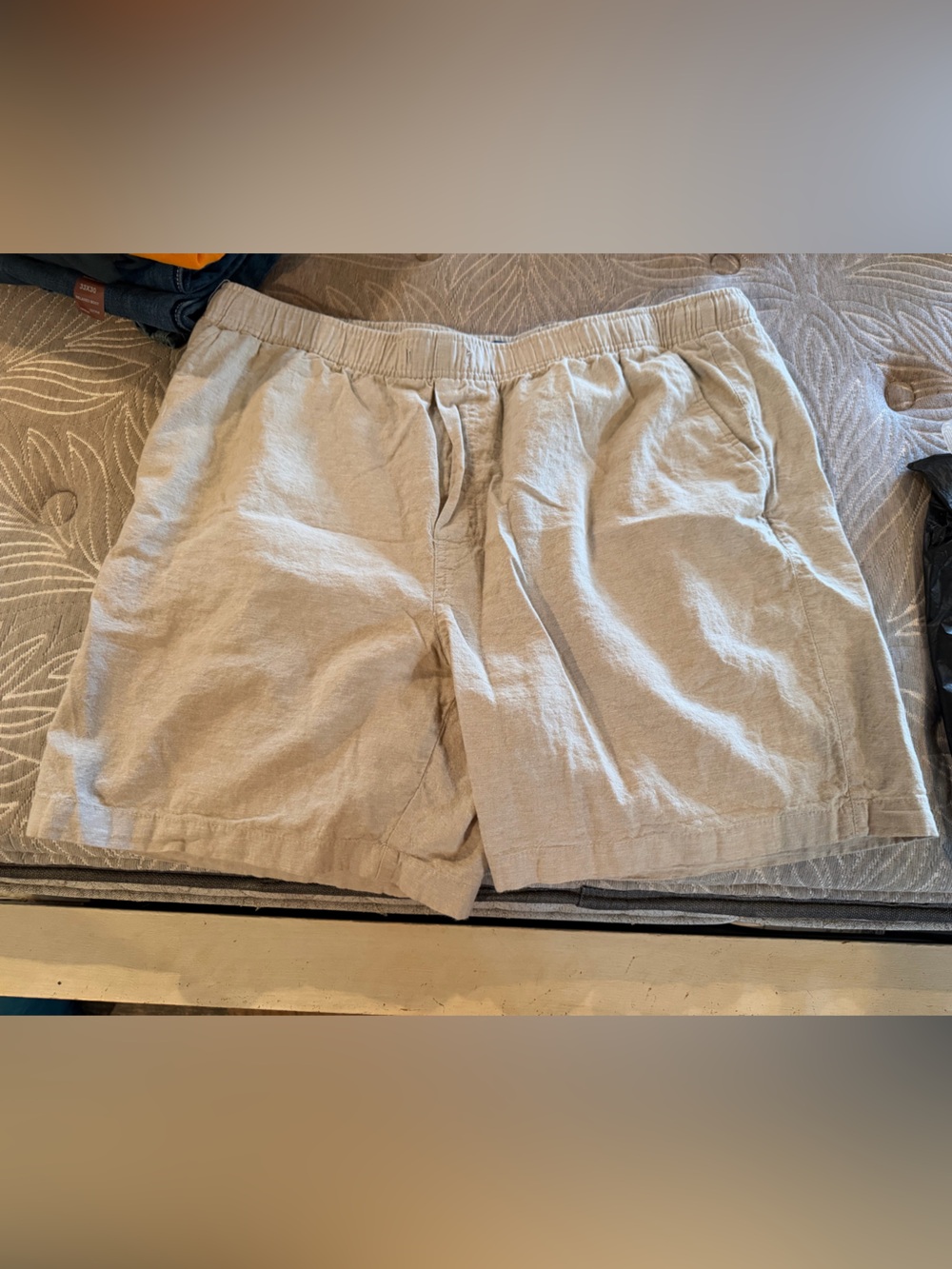 Old Navy Men's linen Jogger Shorts in Khaki XL